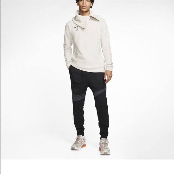 Nike FC Winter Drill Shirt Fleece Pullover in Plum, Size XL - Picture 3 of 13